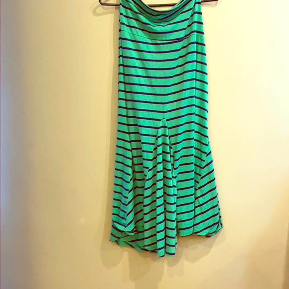 Flared long skirt or strapless dress